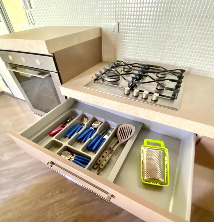Abcdecor Italia Apartment Imperia Bagian luar foto