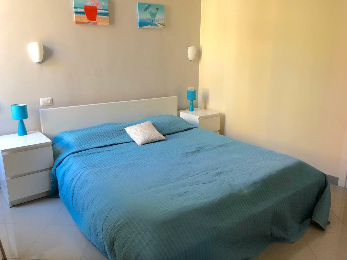 Abcdecor Italia Apartment Imperia Bagian luar foto
