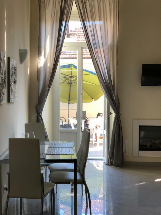 Abcdecor Italia Apartment Imperia Bagian luar foto