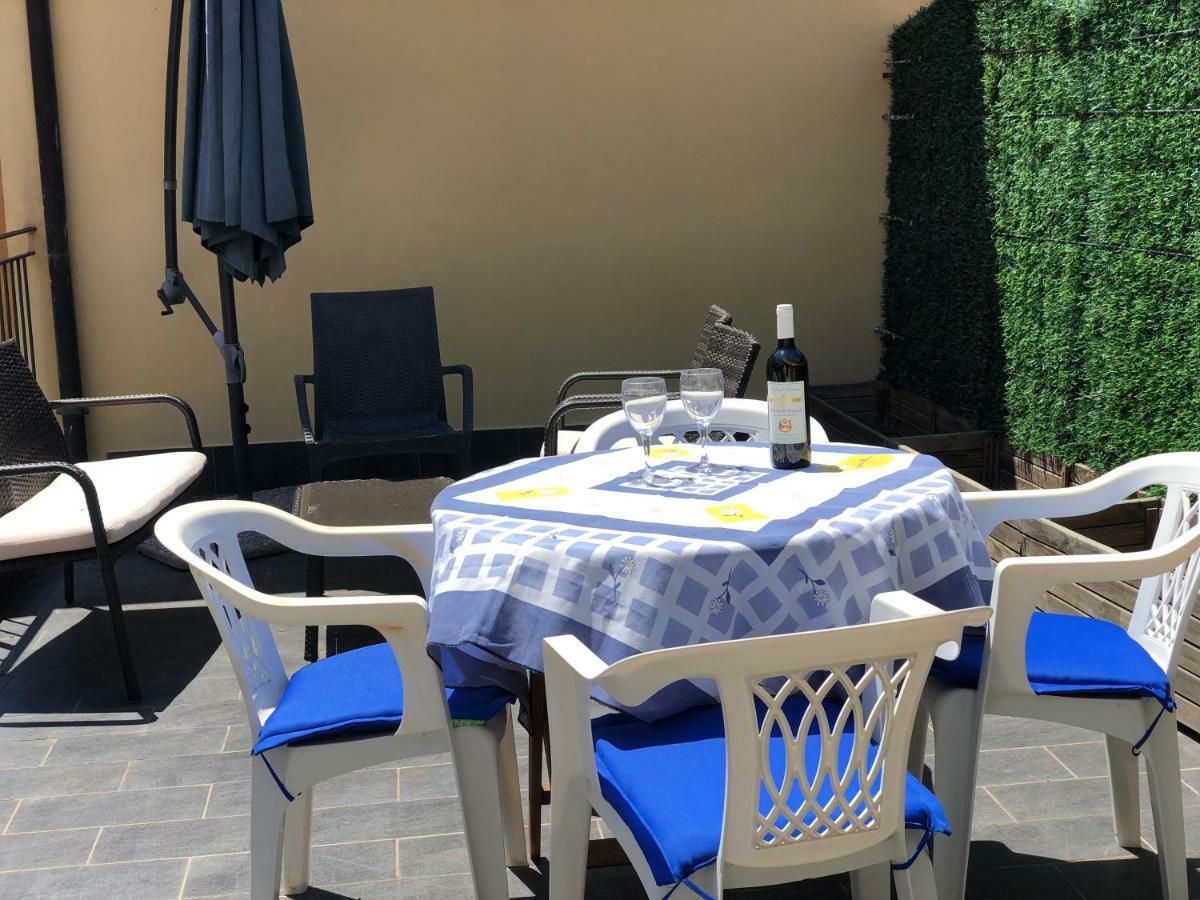 Abcdecor Italia Apartment Imperia Bagian luar foto